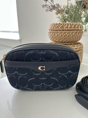 Coach Signature Denim Crossbody and Belt bag with vintage look NWT